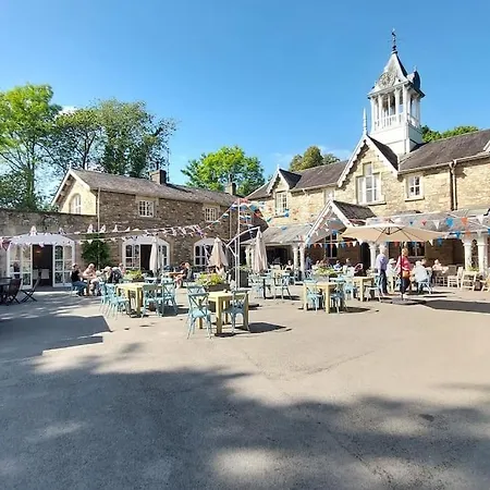 2 Bed In Peaceful South Lakes Village Cark