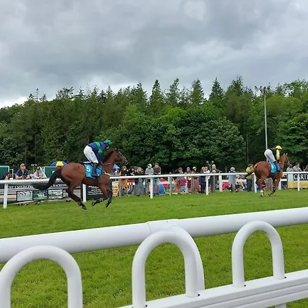 2 Bed In Peaceful South Lakes Village Casa vacanze *