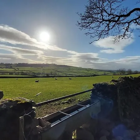 2 Bed In Peaceful South Lakes Village * Cark