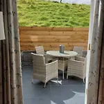 2 Bed In Peaceful South Lakes Village Σπίτι διακοπών